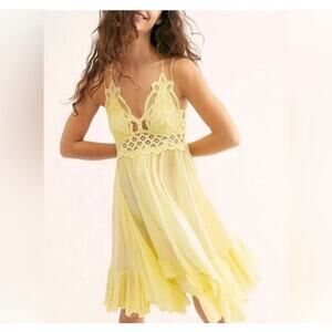 Free People Crochet Lace Ruffle Yellow Mini Dress Size M NEW